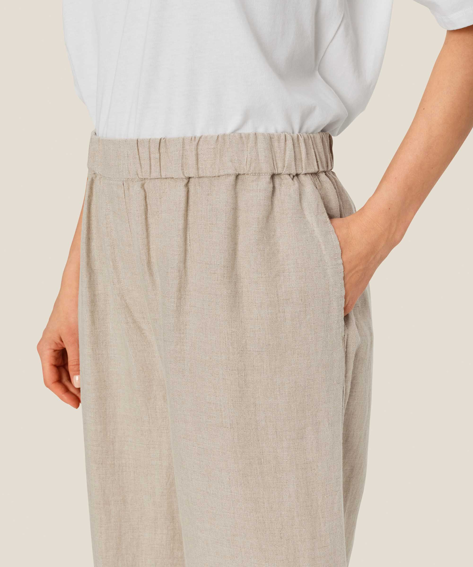 Parini Bukse, Natural