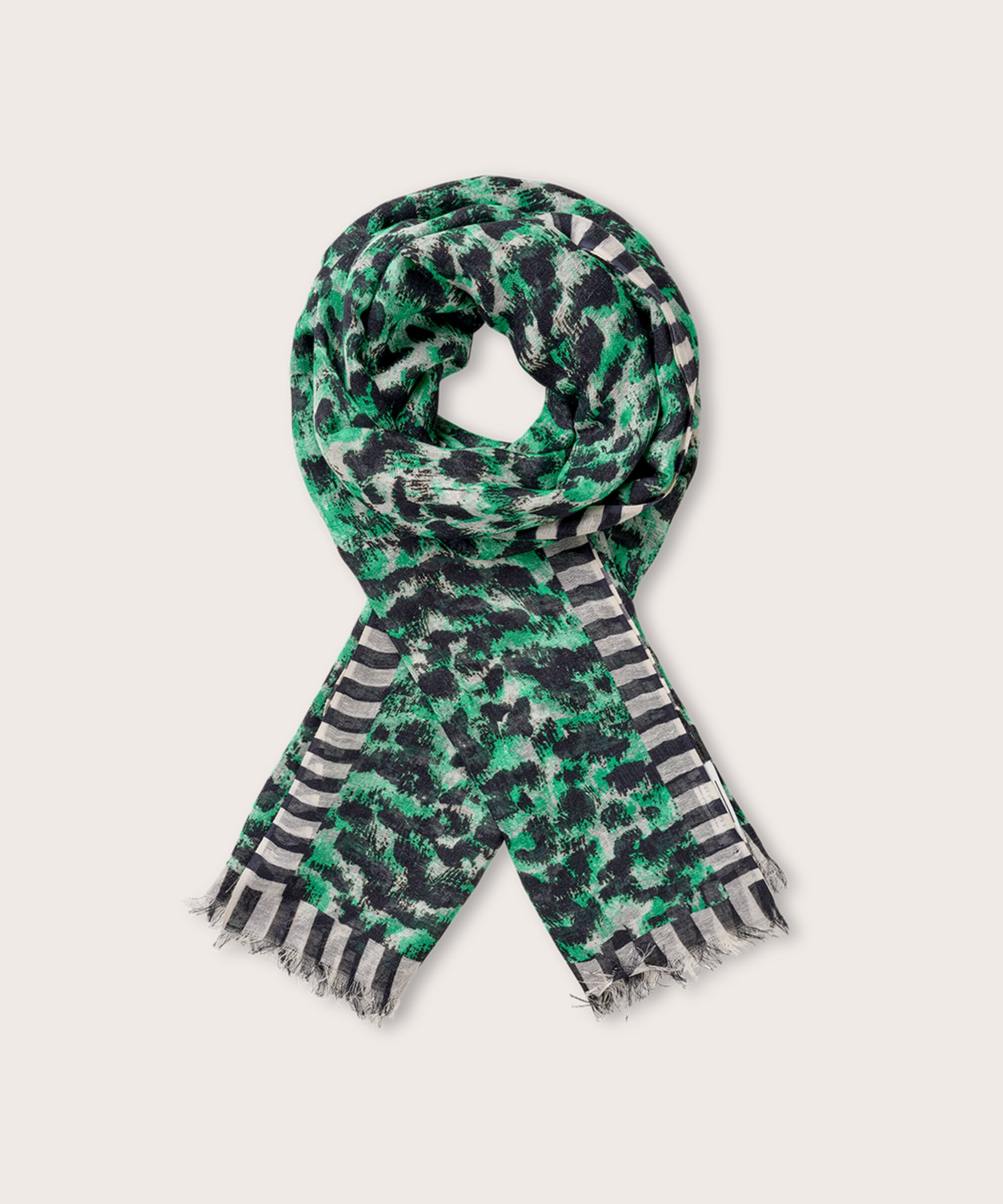 Abenna Skjerf, Winter Green