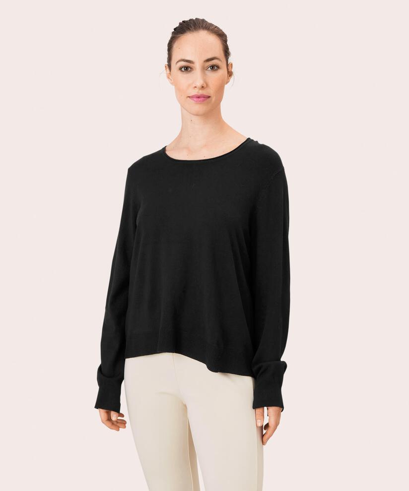 Filina Topp, Black