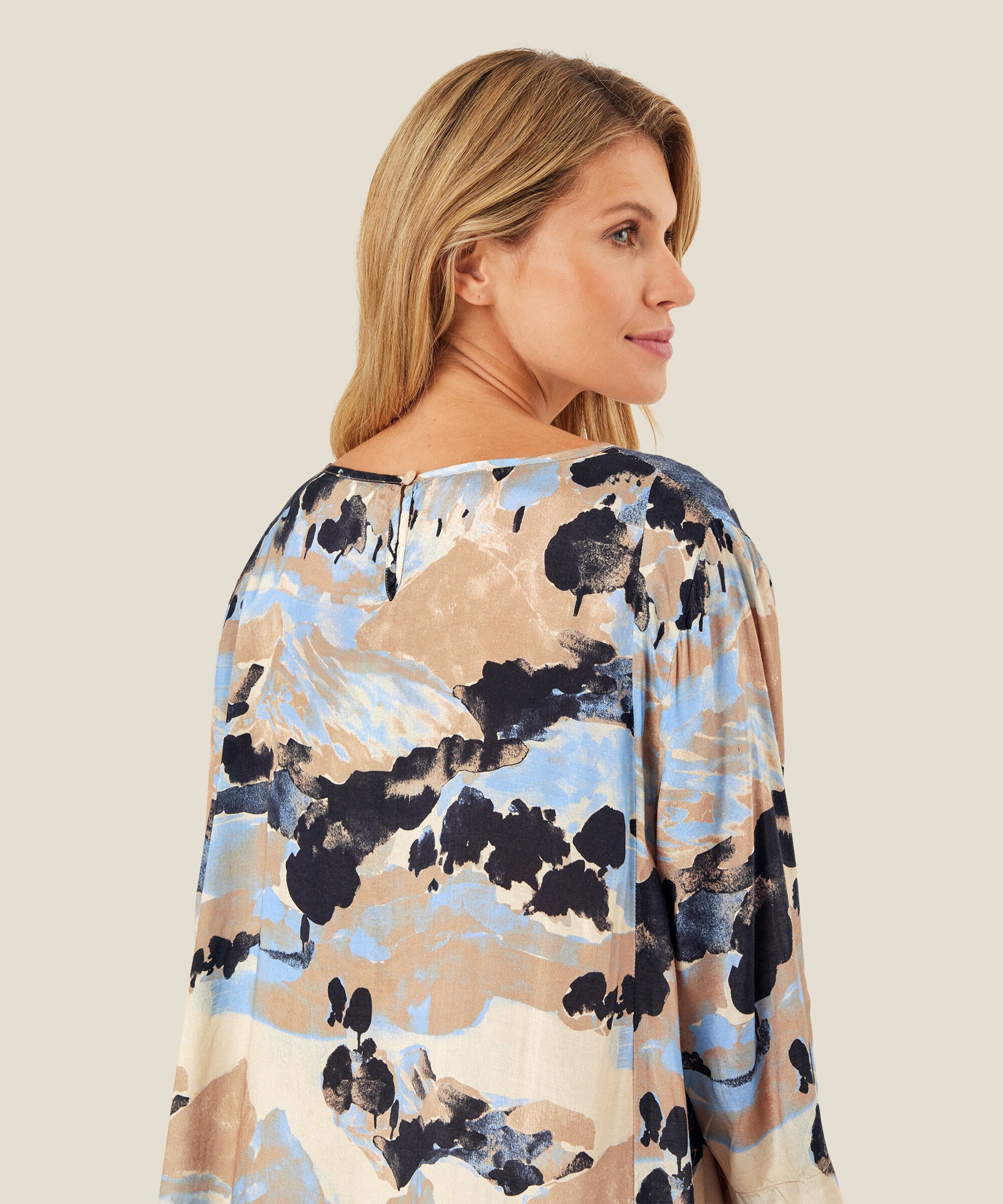 Nabia Kjole, Steel Grey