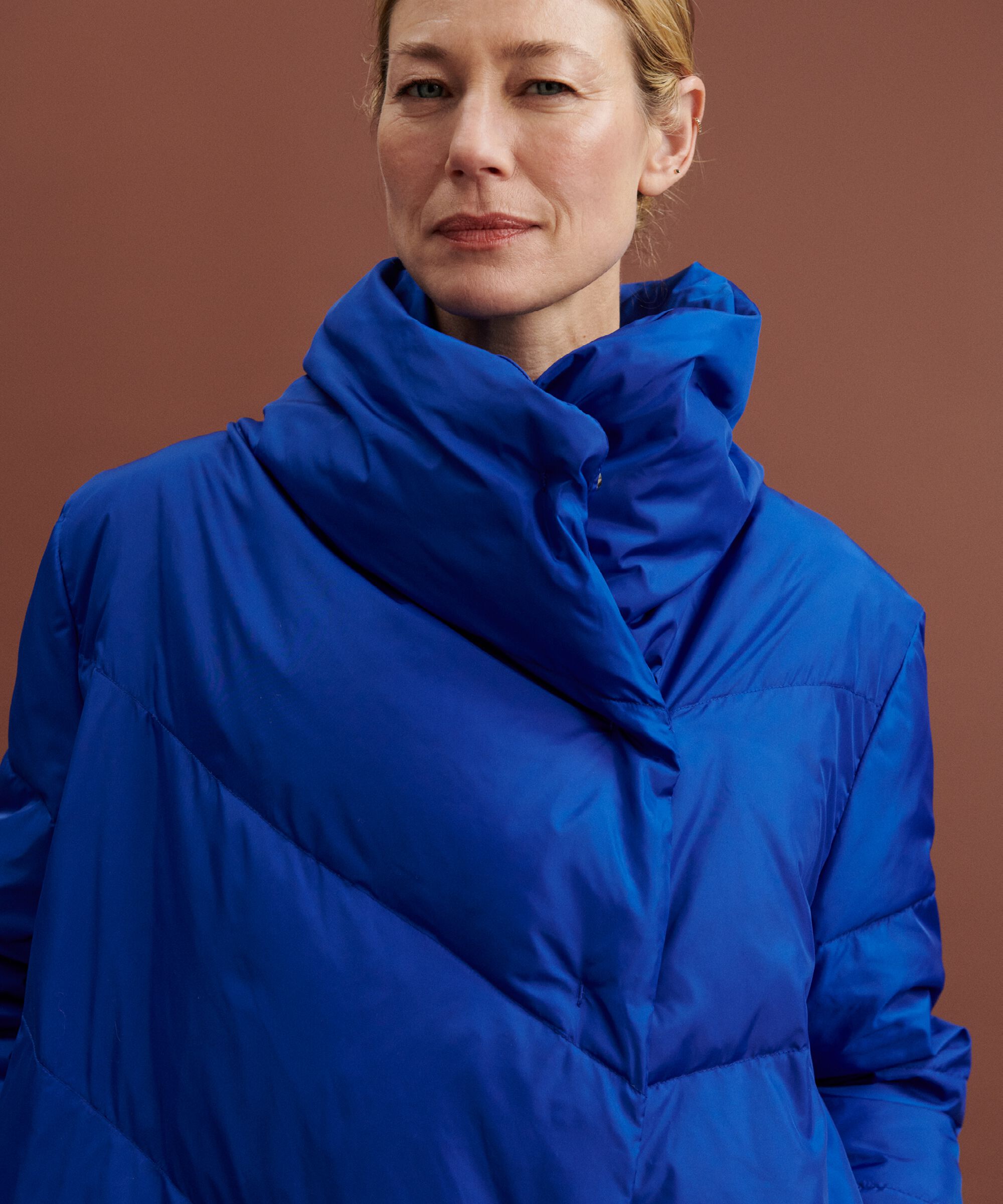 Tulla Dunkåpe, Surf the web