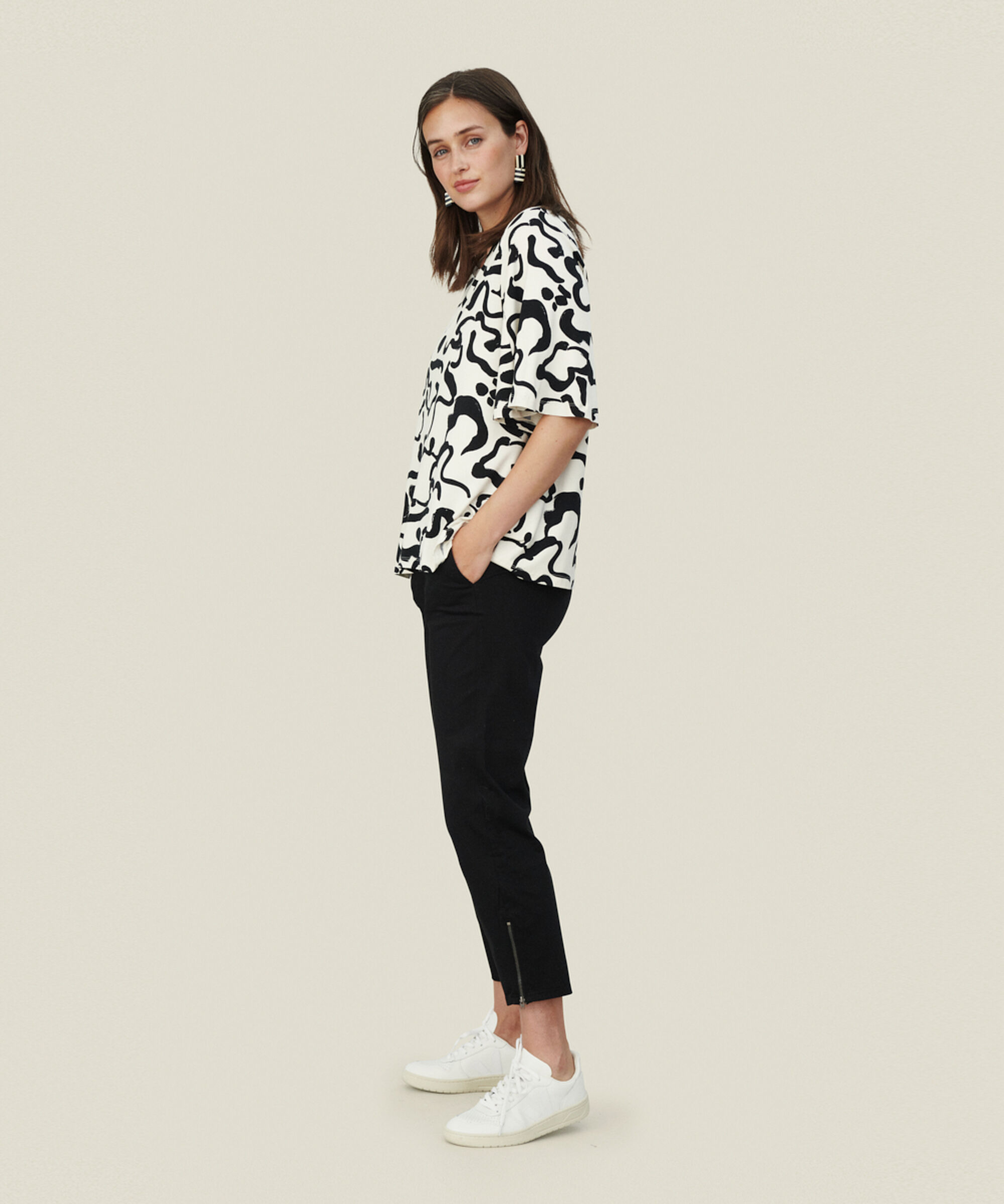 BESSANA JERSEY TOPP, Black