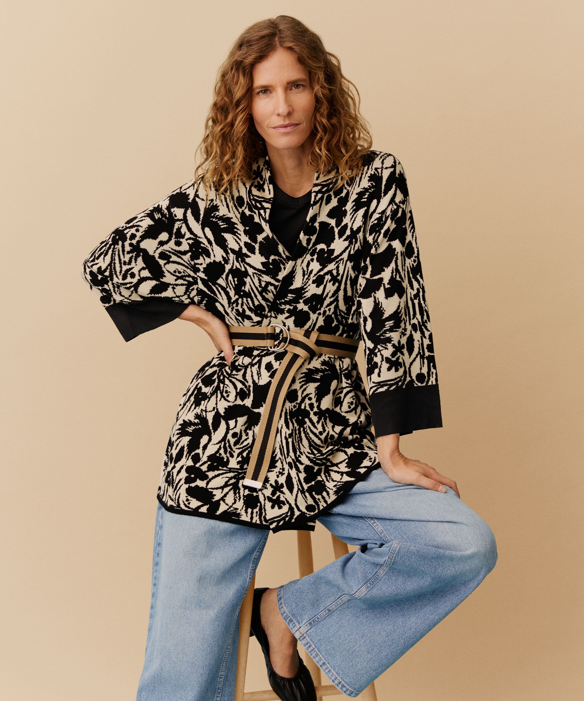 Luciana Cardigan, Black