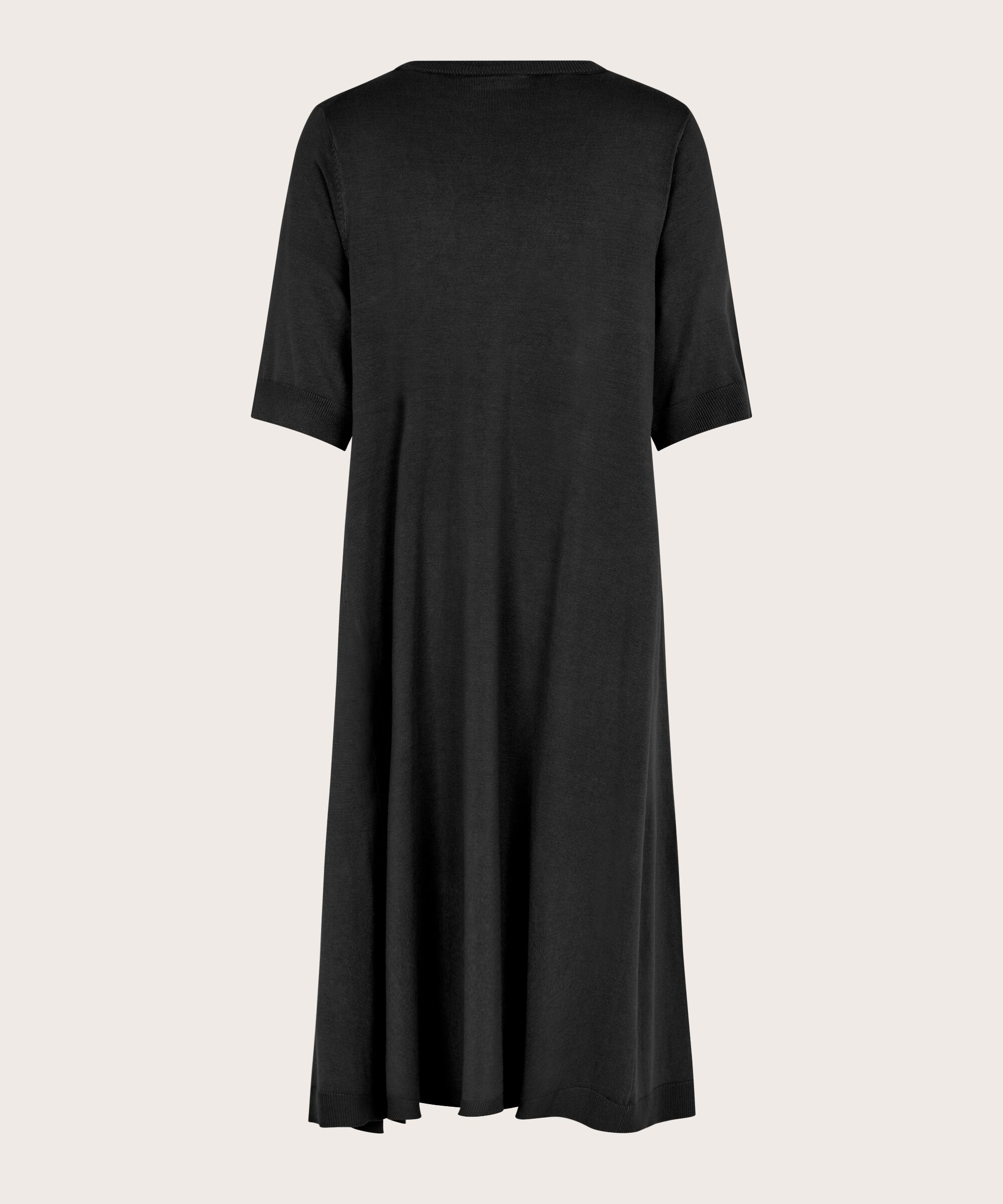 Nota Kjole, Black