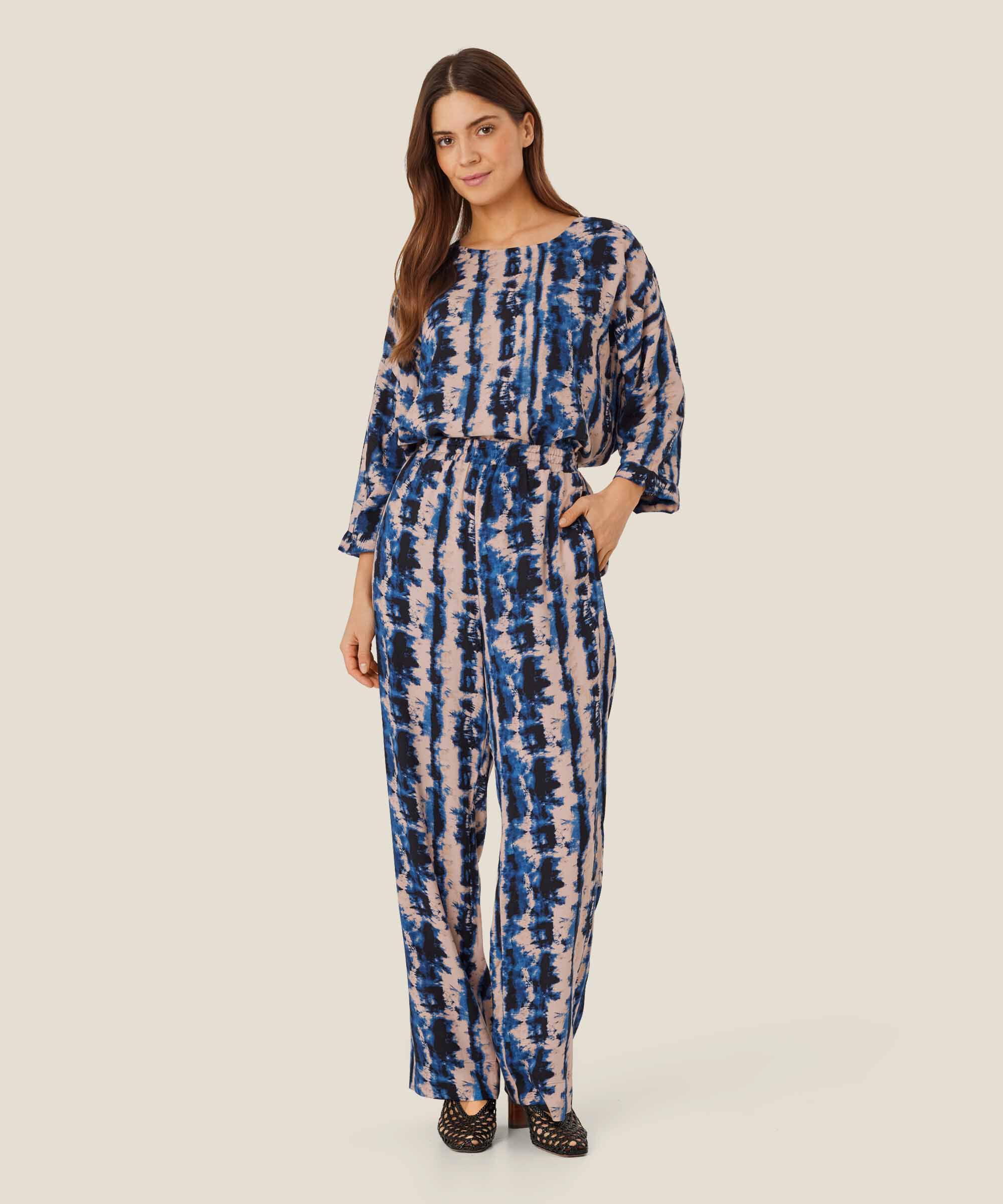 Becca Topp, Navy Peony