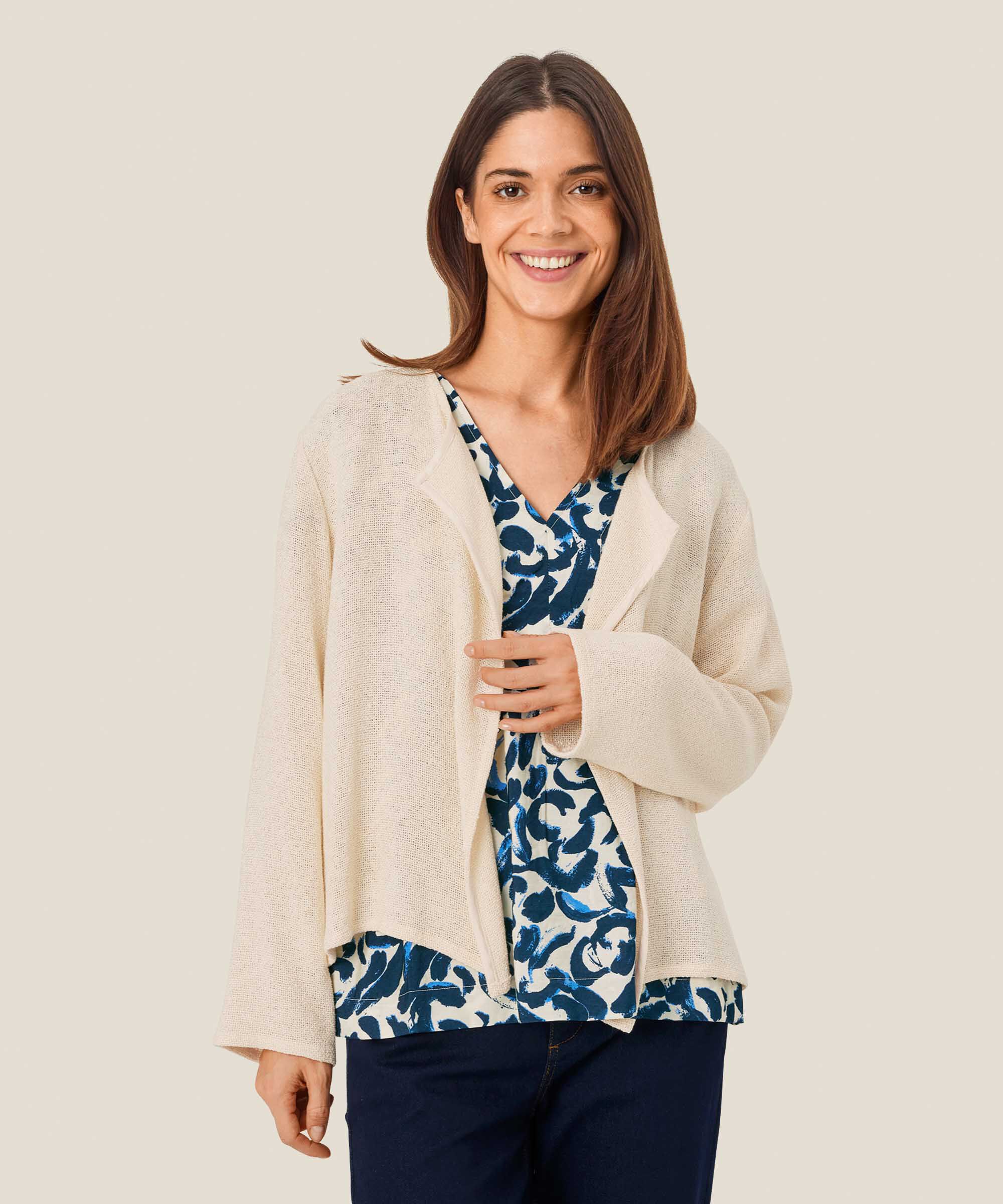 Julitta Jakke, Whitecap