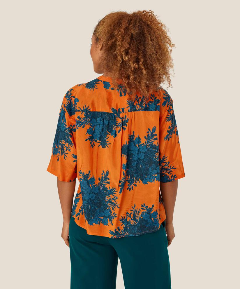 Boniti Topp, Russ Orange
