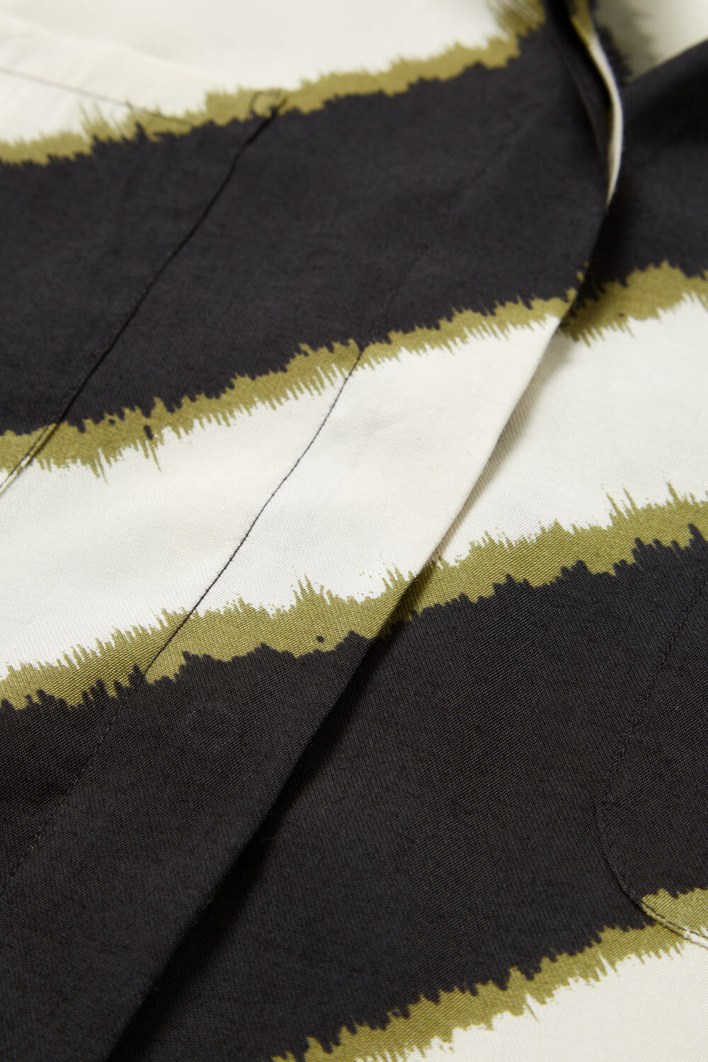 NUGANA KJOLE, Capulet Olive