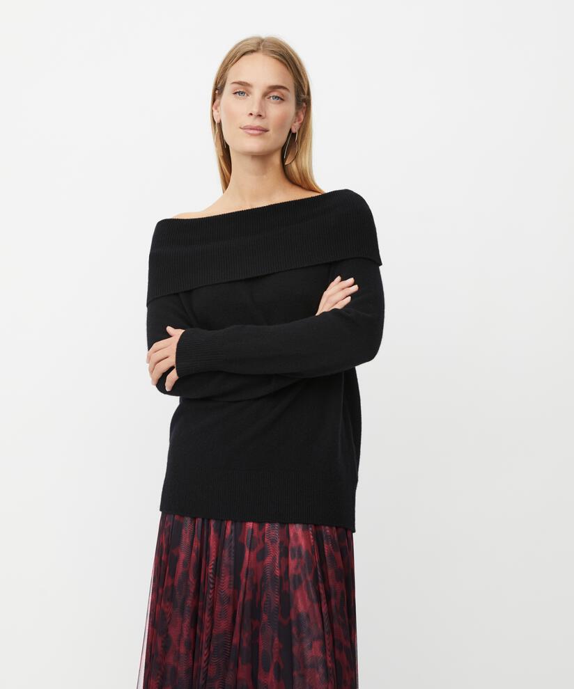 Floraia Ullgenser, Black