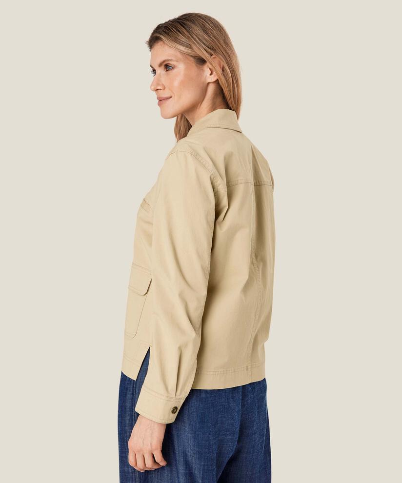 Janila Jakke, Pale Khaki