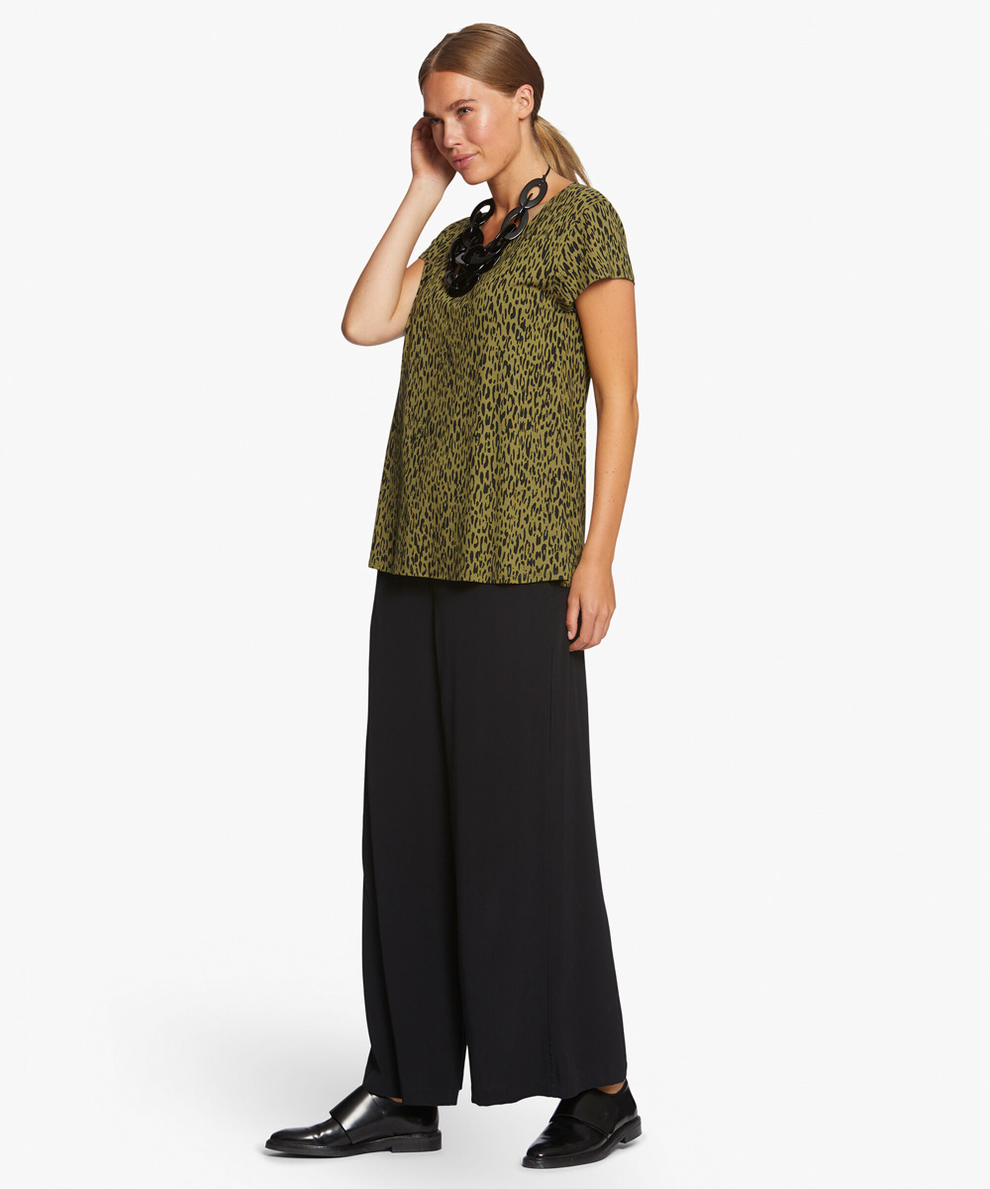 PERINUS BUKSER, Black