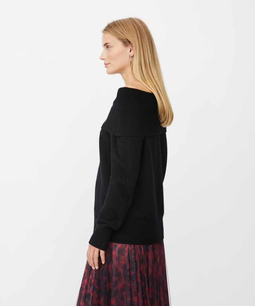 Floraia Ullgenser, Black