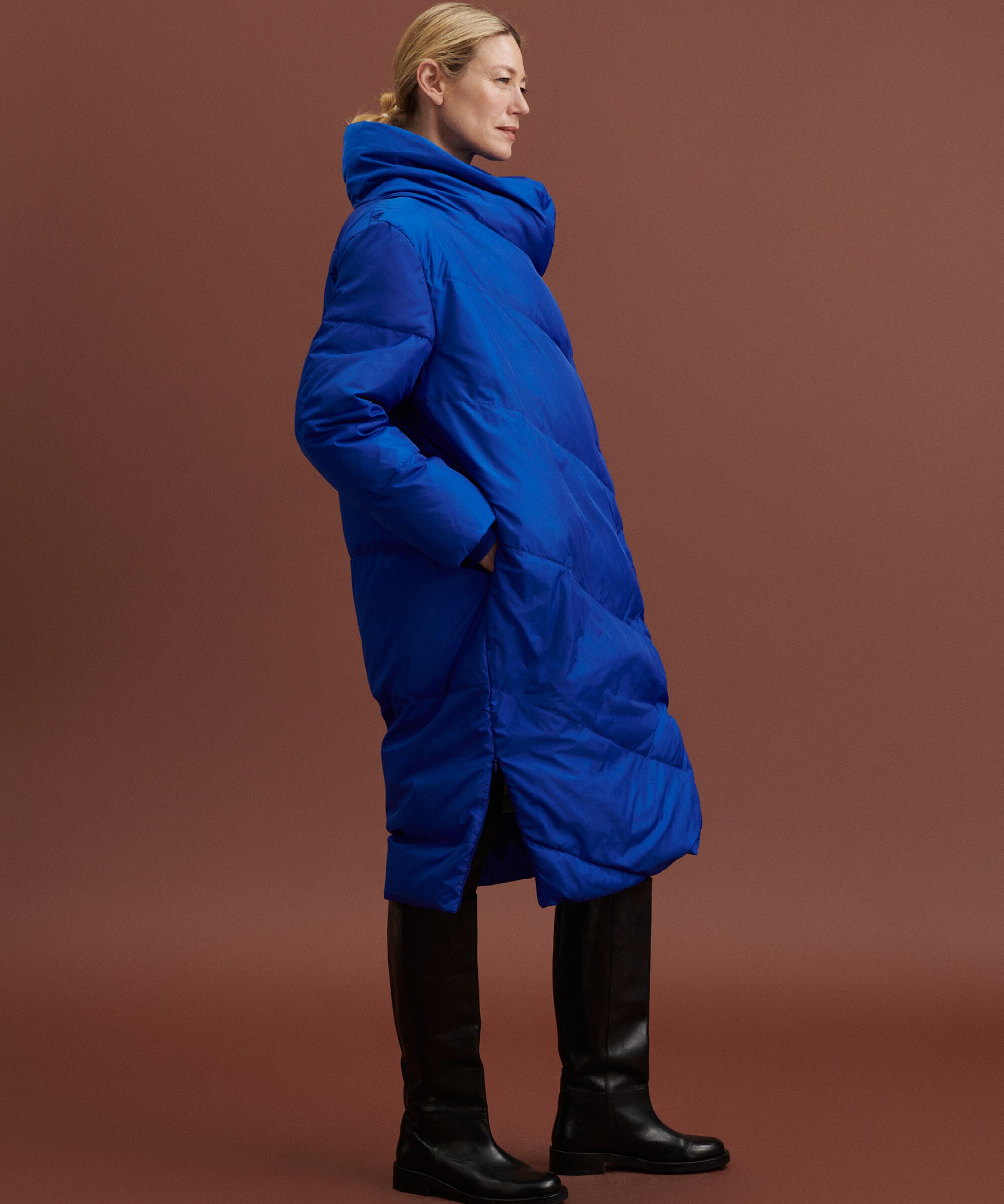 Tulla Dunkåpe, Surf the web