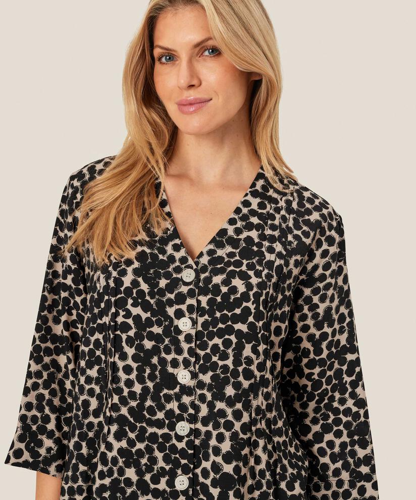 Ibilisa Skjorte, Fog