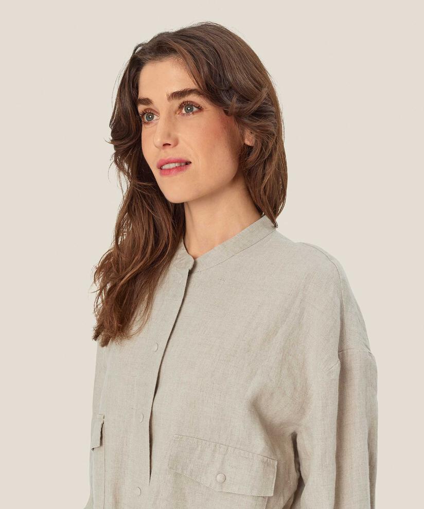 Junoa Jakke, Natural