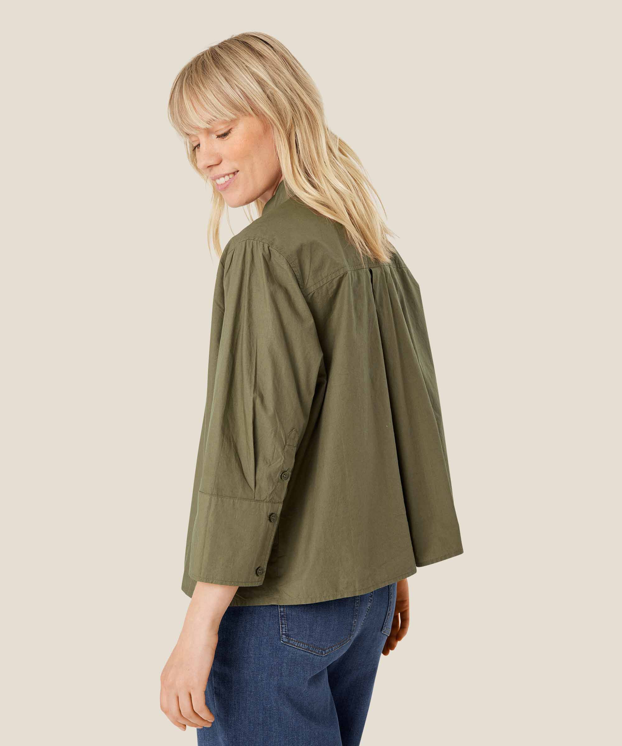 Ilonka Skjorte, Sea Turtle