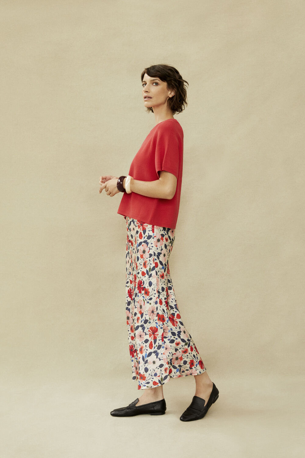 Fokimia Topp - Poinsettia, Solviera Skj&oslash;rt - Poinsettia, Raveira Armb&aring;nd - Beet Red