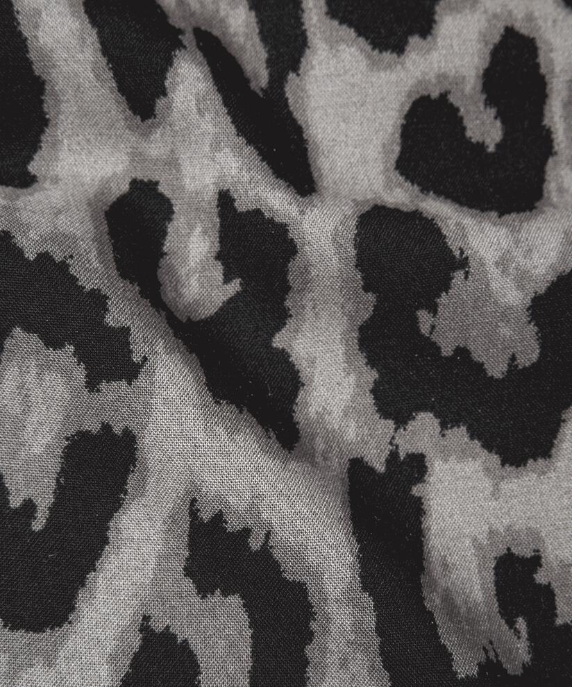 Alo Skjerf, Steel Grey