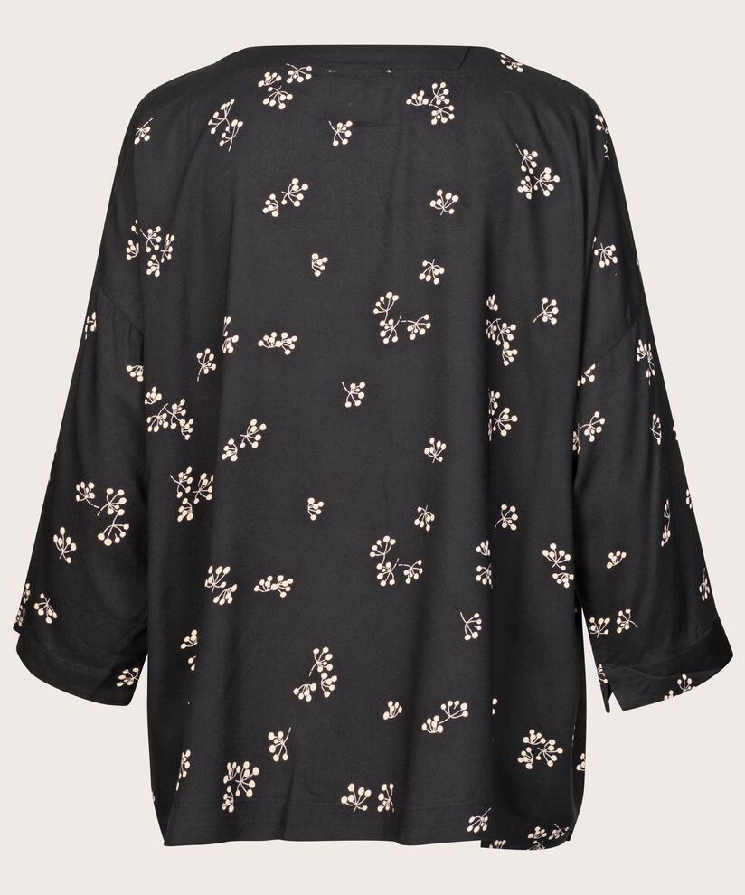 Becca Topp, Black