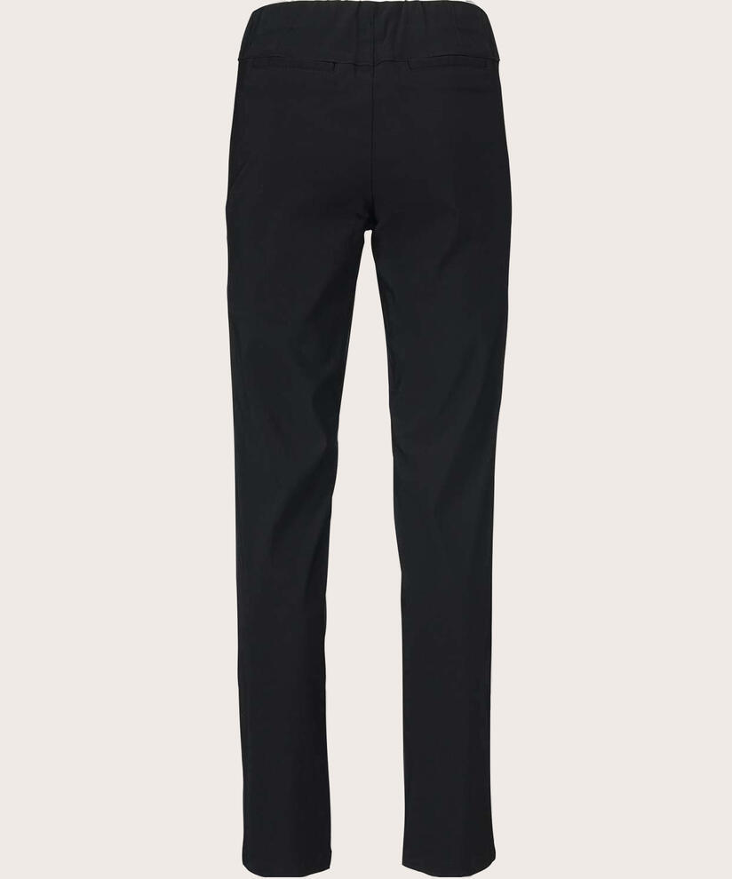 Pearl Bukser, Black
