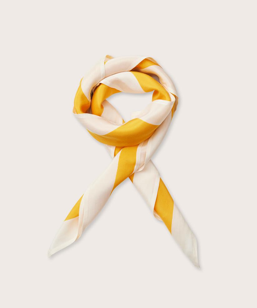 Aurona Skjerf, Saffron
