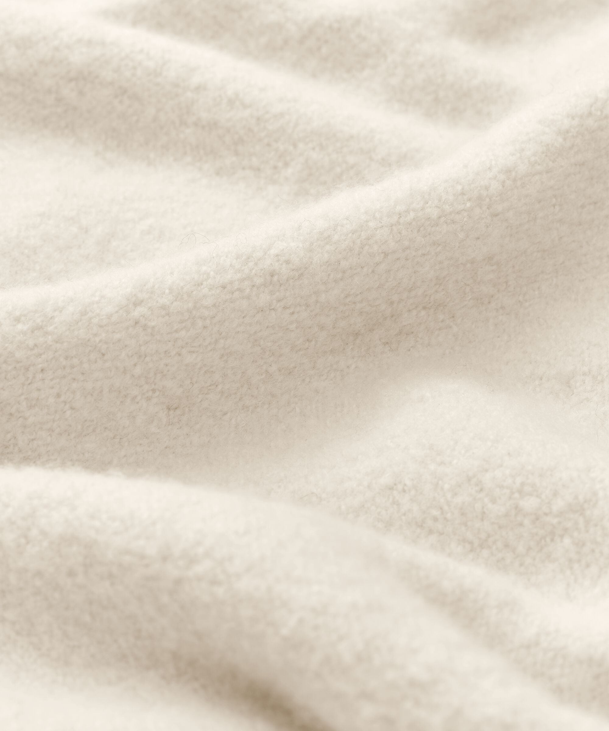 Faviola Strikkegenser, Fog