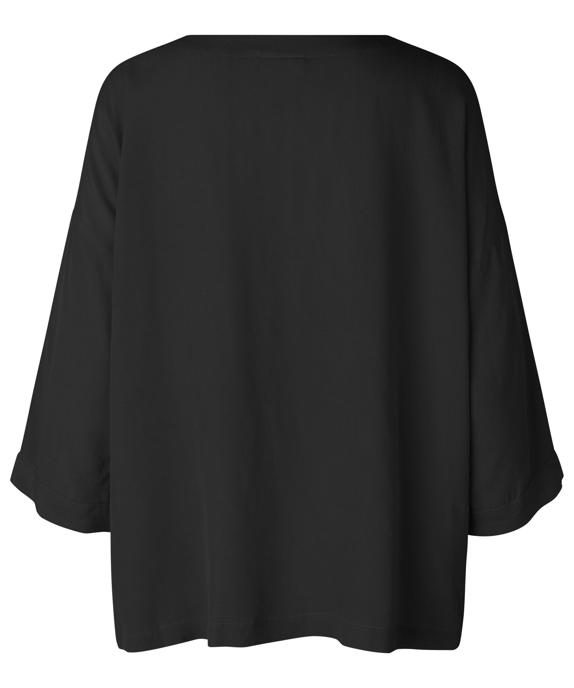 Becca Topp, Black