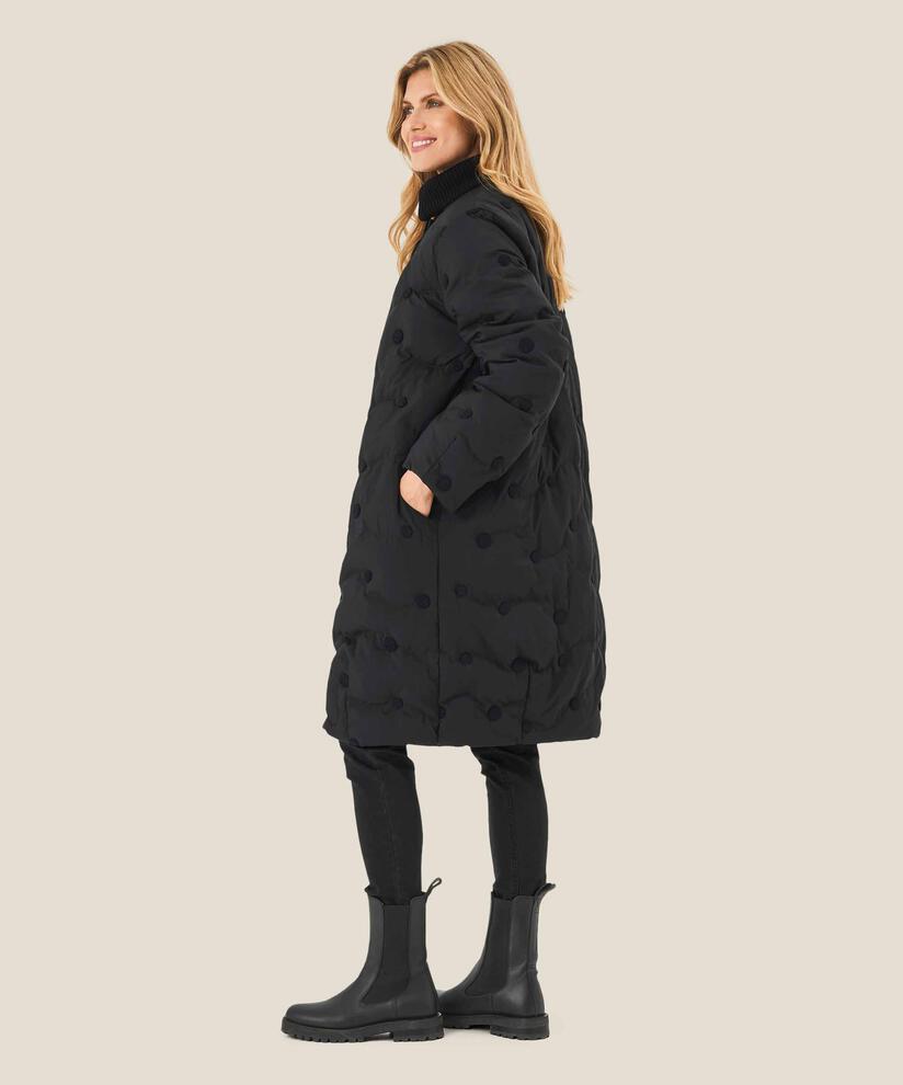 Tahila Dunkåpe, Black