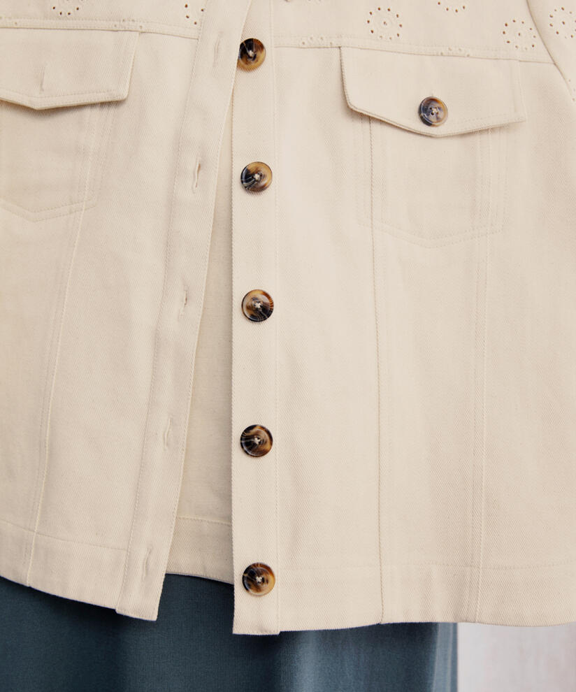 Jamile Jakke, Whitecap