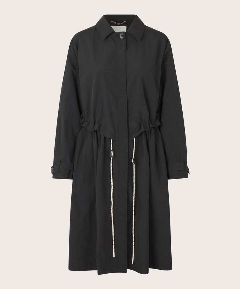 Tilia Kåpe , Black