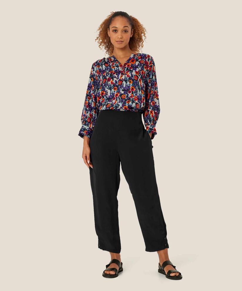 Delhia Topp, Meadow Violet