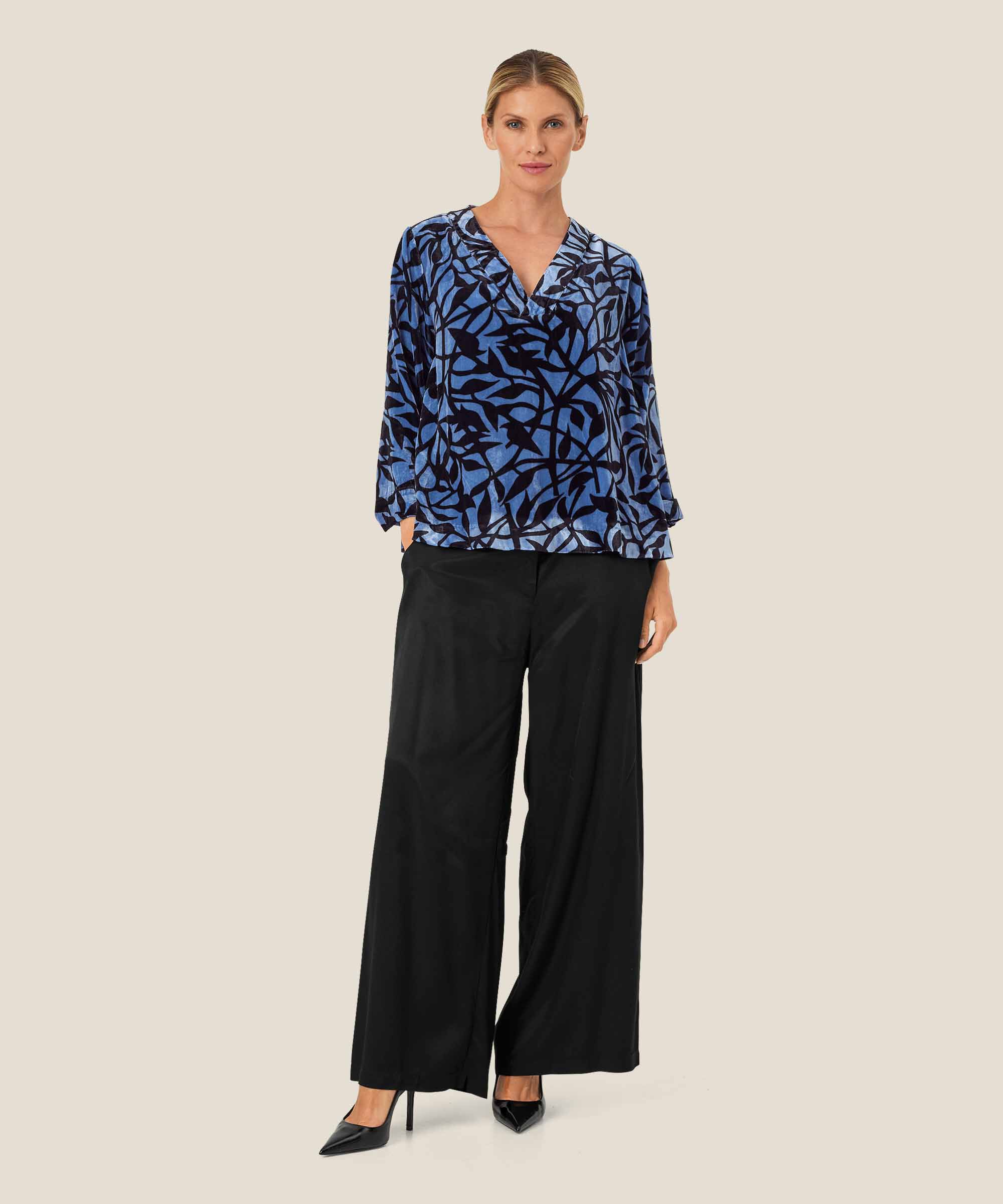 Bernadette Topp, Federal Blue