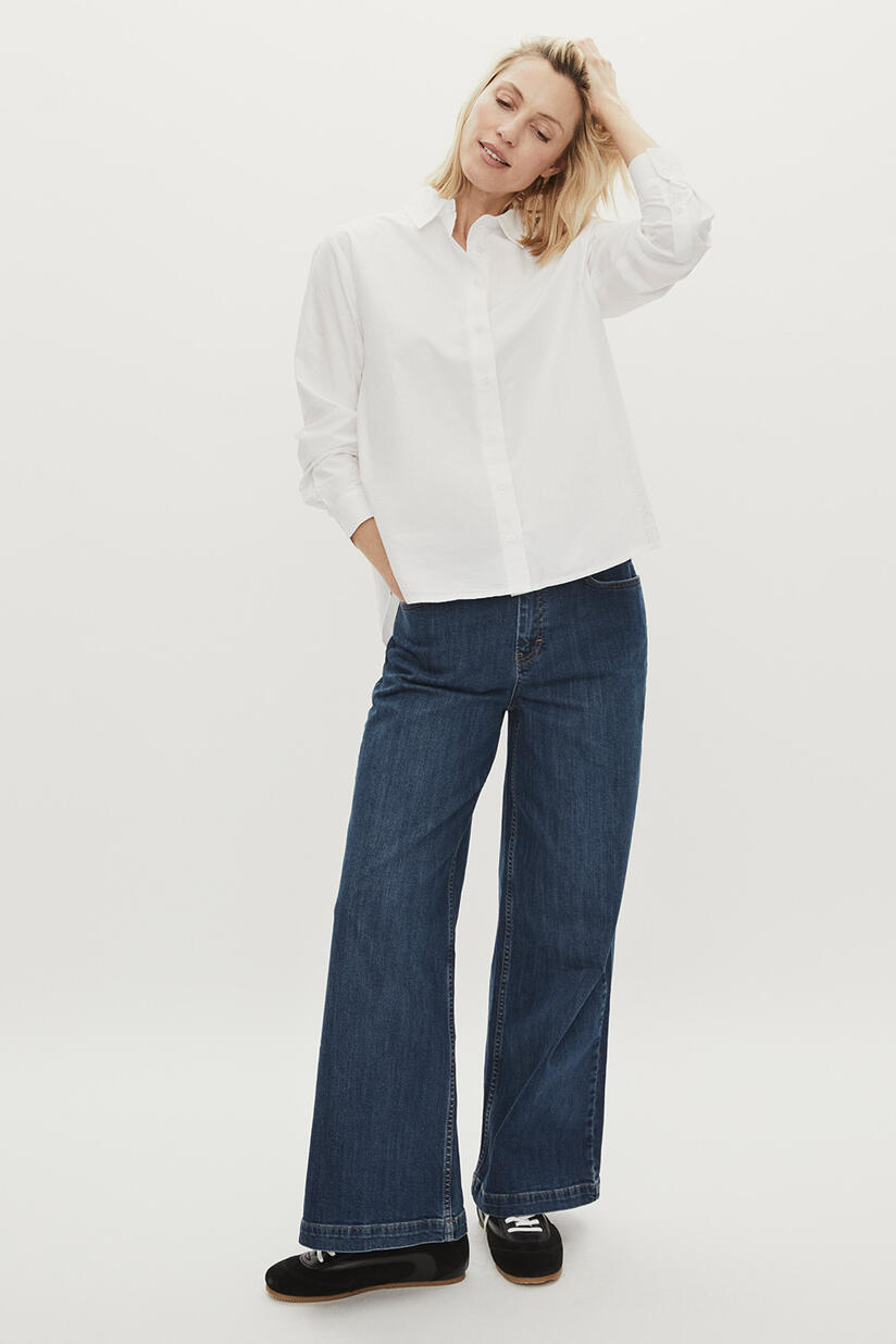 Imma Skjorte - White, Passang Bukser - Blue Denim