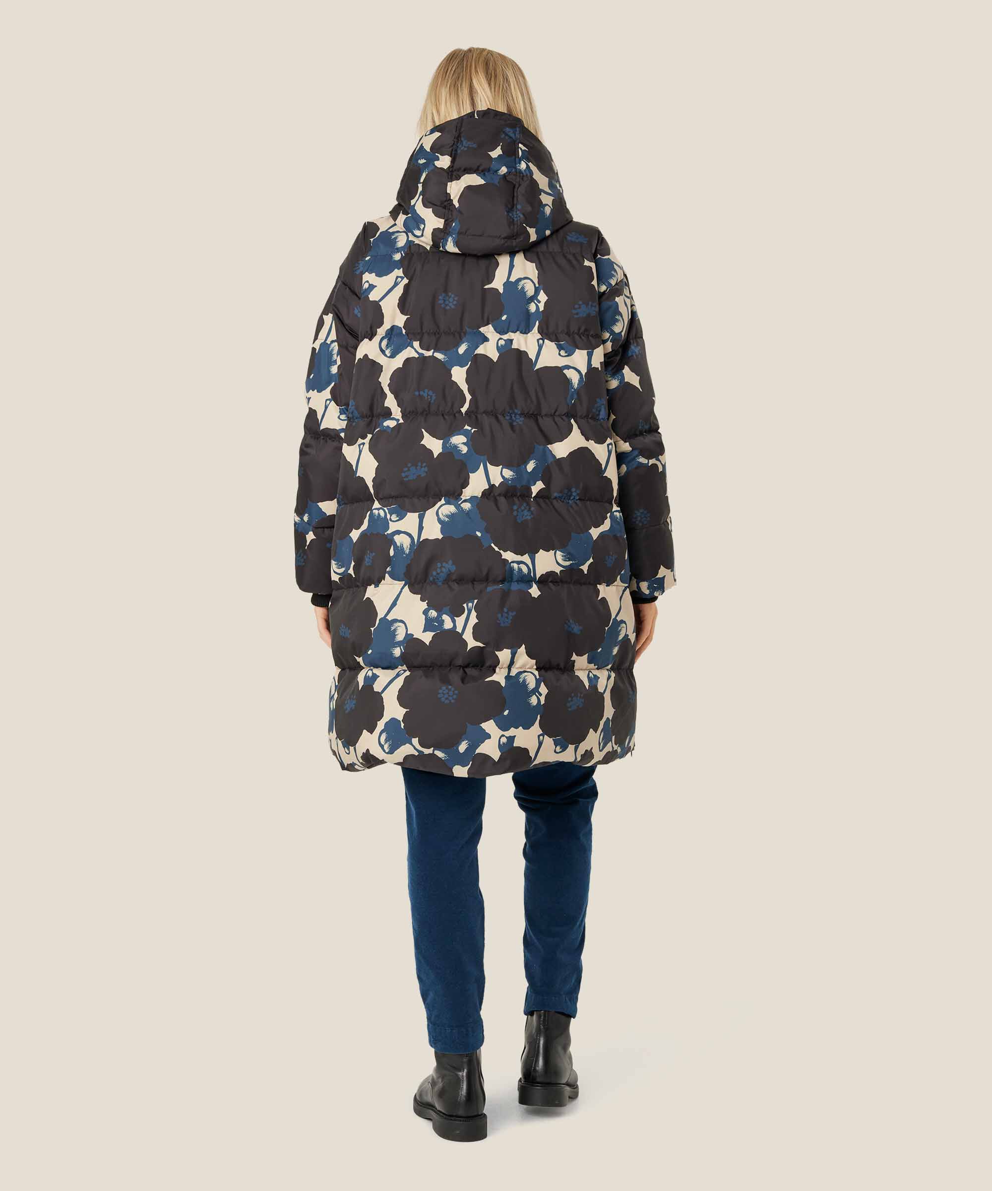 Thilde Dunkåpe, Moonlit Ocean