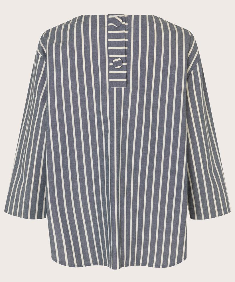 Dervla Topp, Black