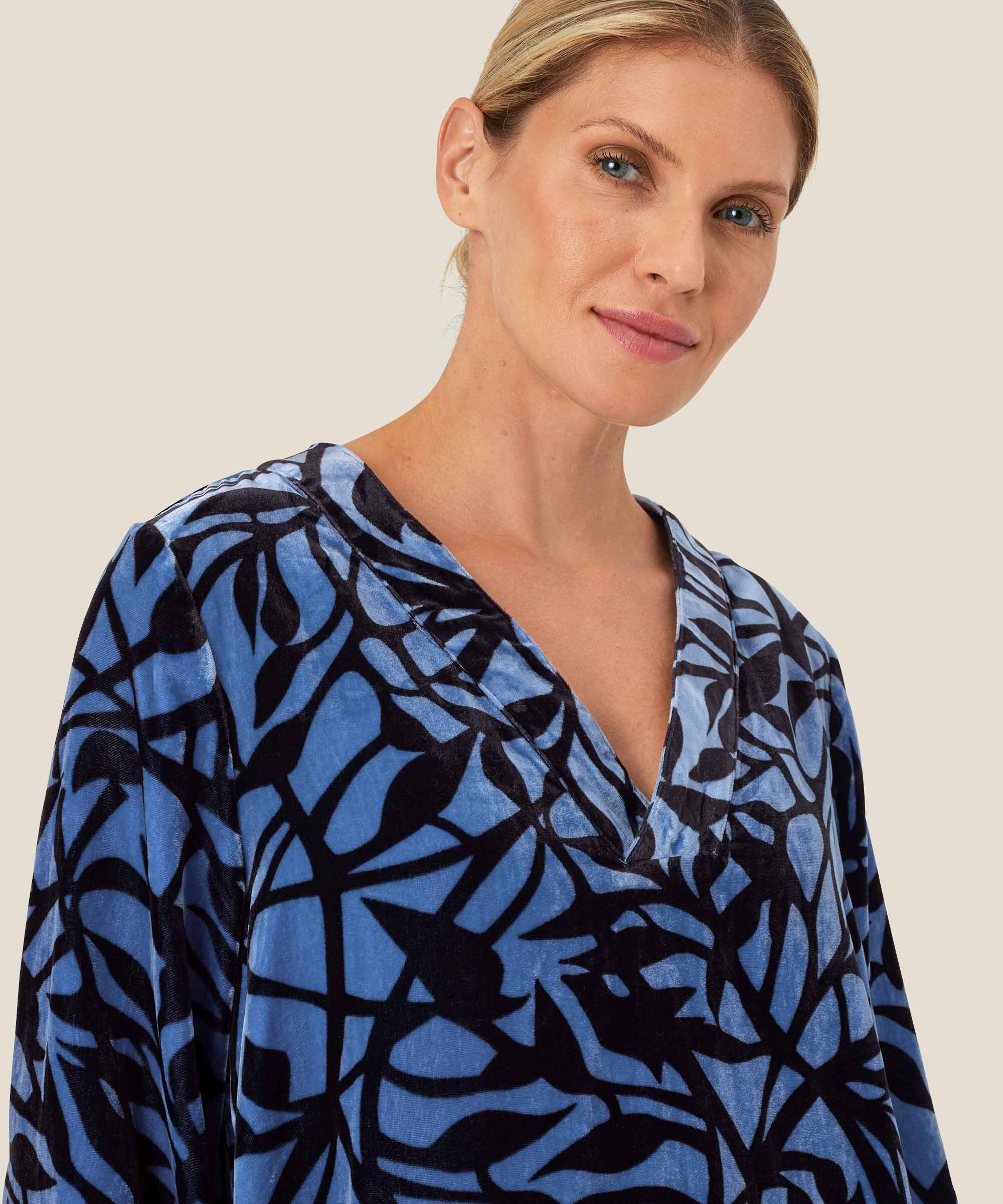 Bernadette Topp, Federal Blue