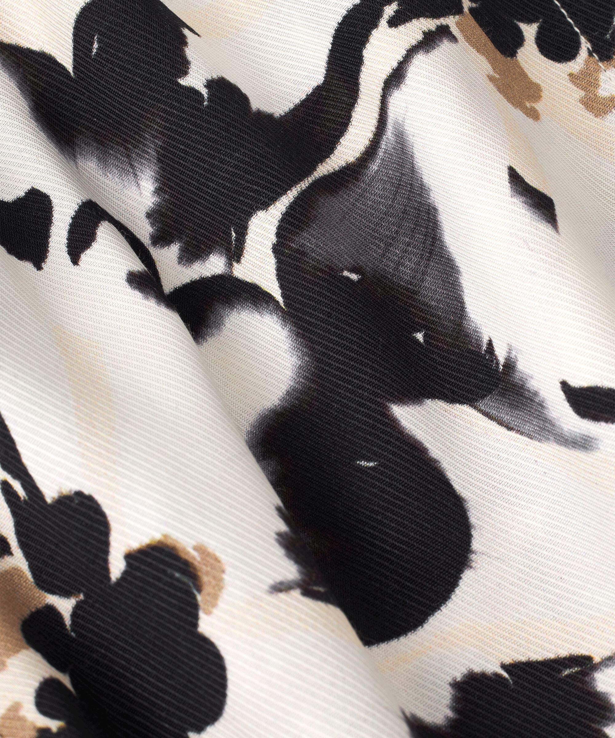 Ilisa Skjorte, Volcanic