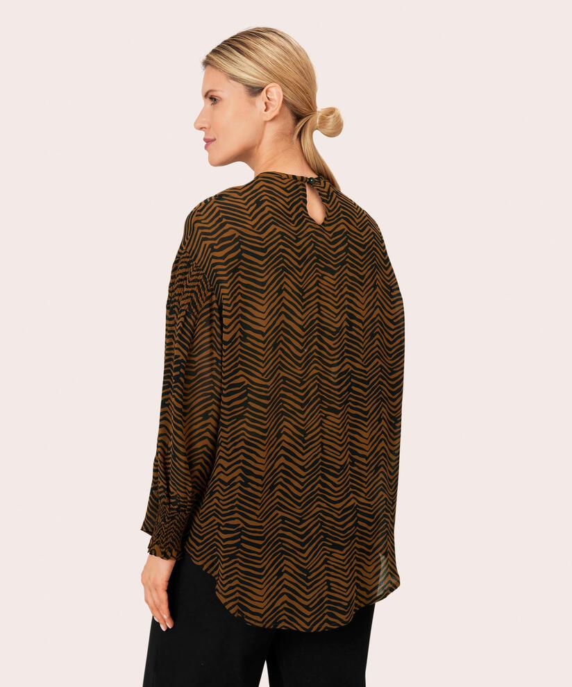 Bine Topp, Monk's Robe