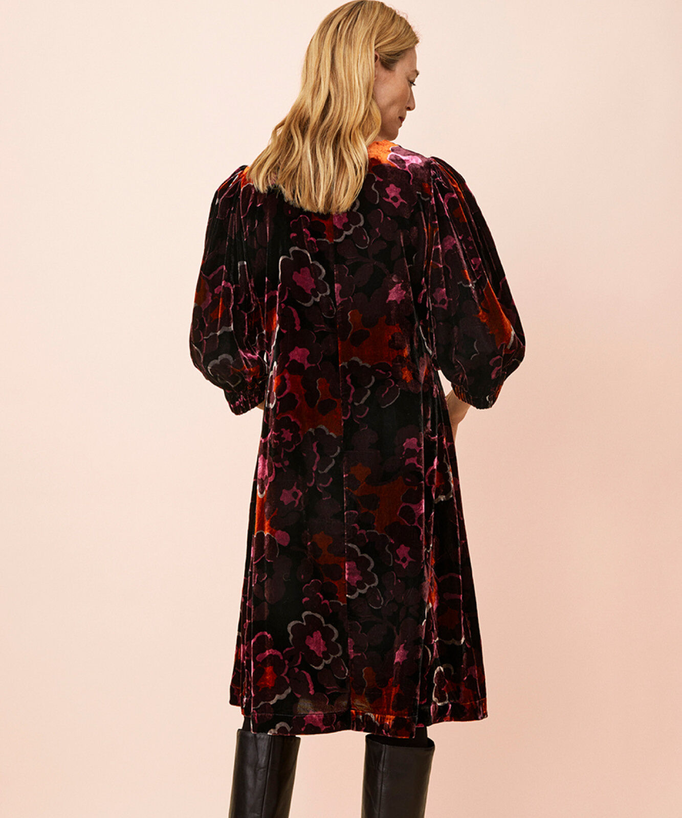 Nejalo kjole, Potters Clay