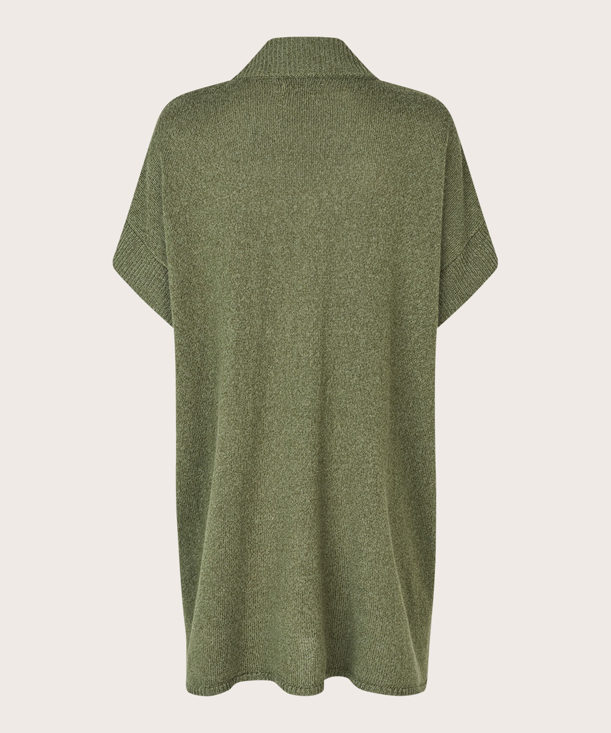 Lara Cardigan, D. Lichen Green