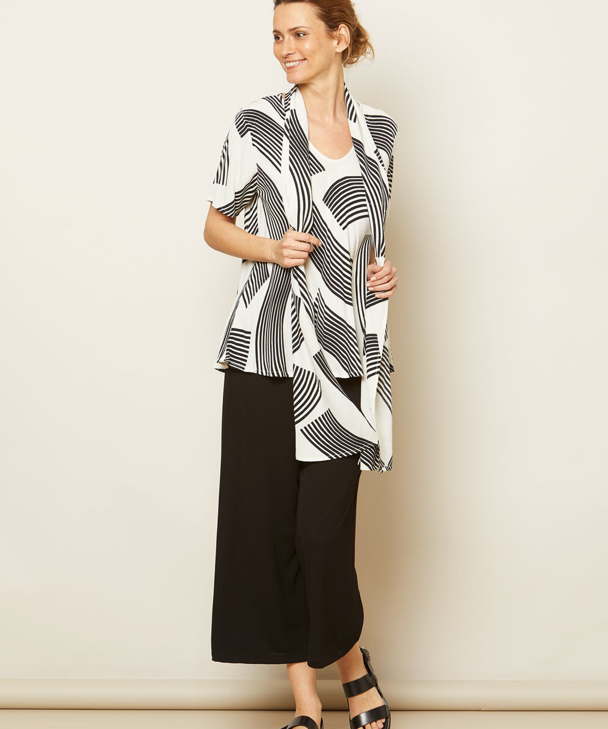 KINO TOPP, Black