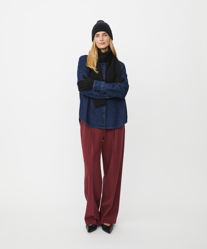 Strikkesett med lue, hansker og skjerf, Black