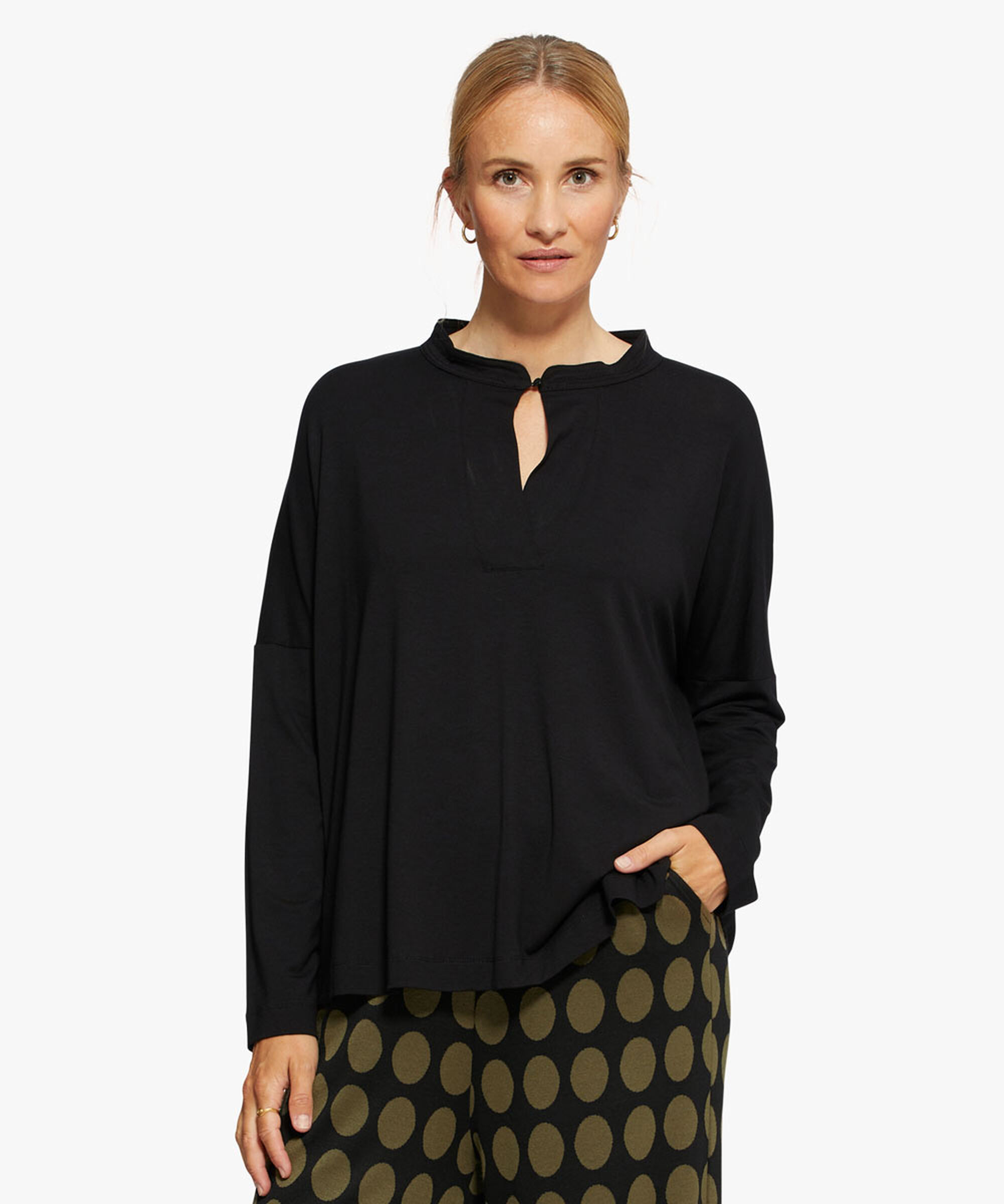 BIANCA TOPP, Black