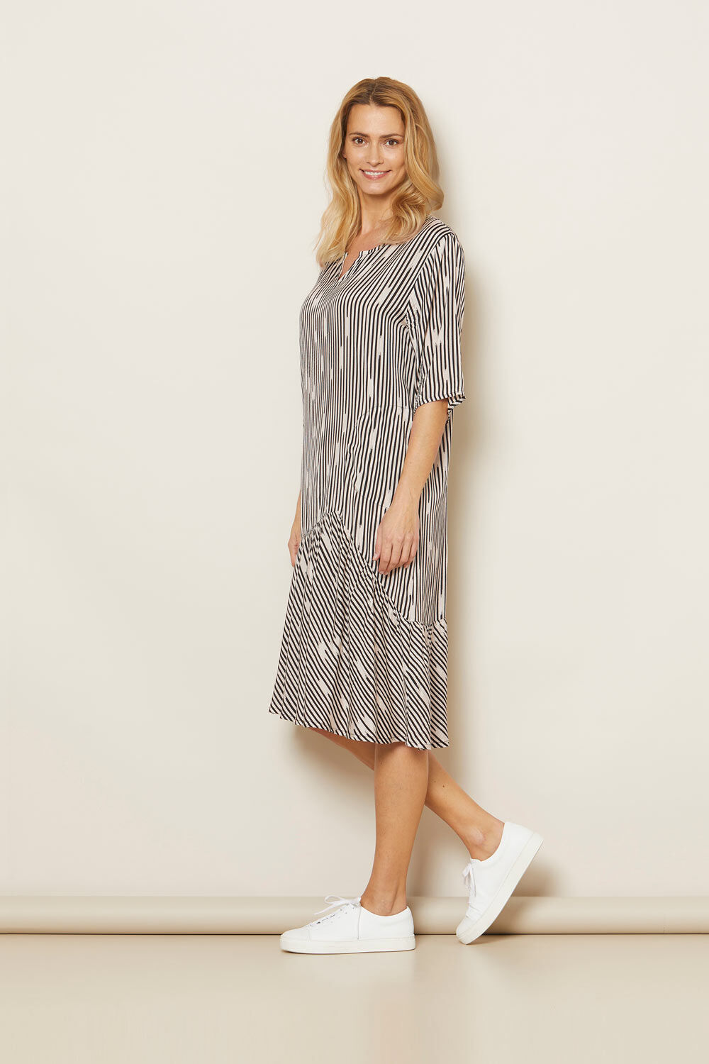 NATANIA KJOLE, Black