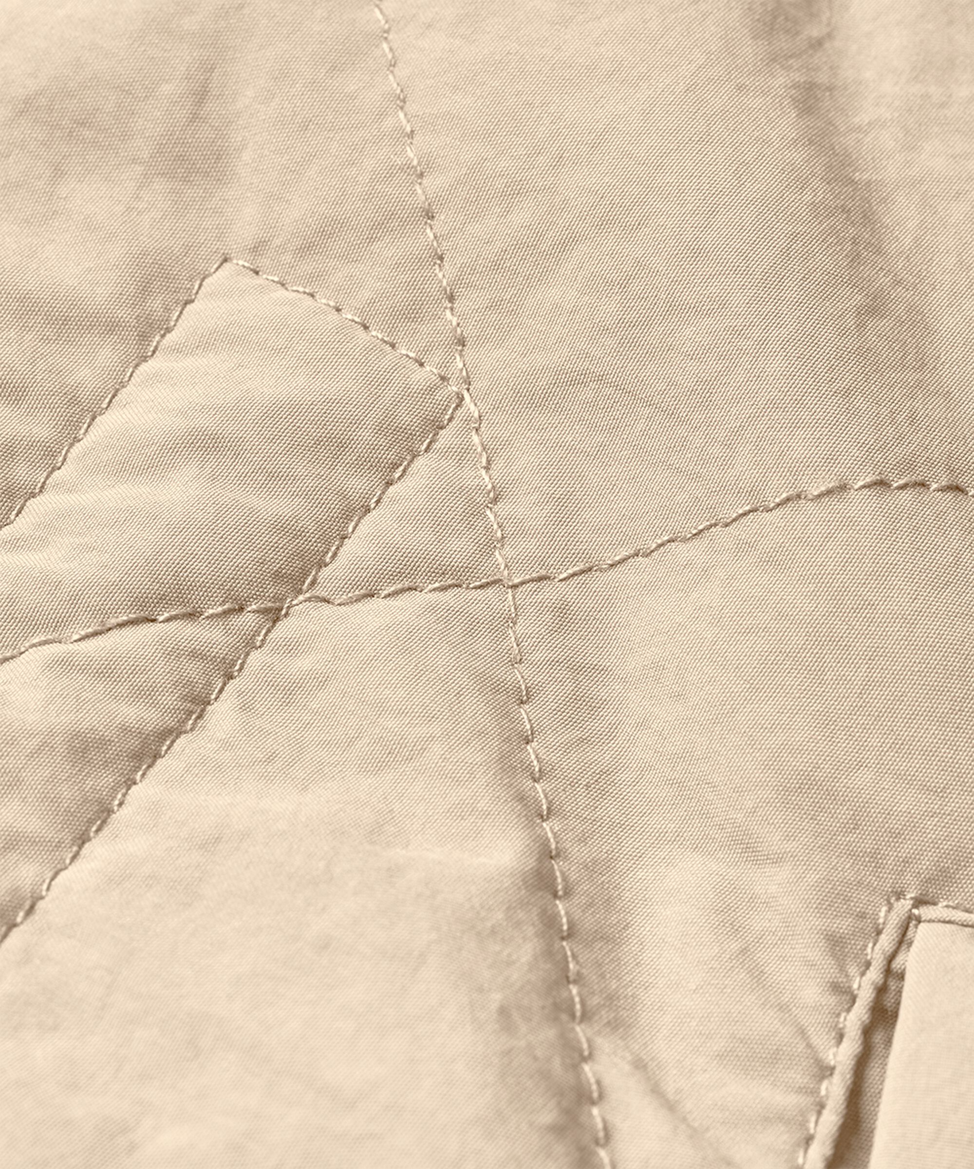 Topasi Kåpe, Oyster White