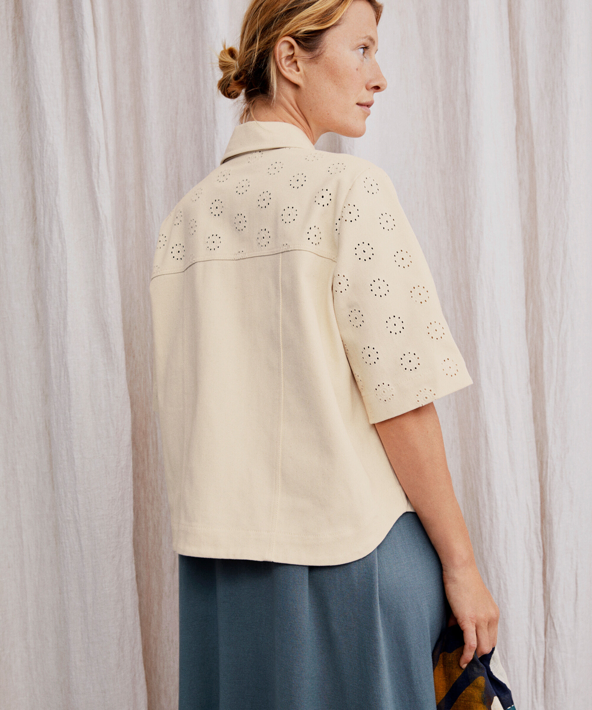 Jamile Jakke, Whitecap