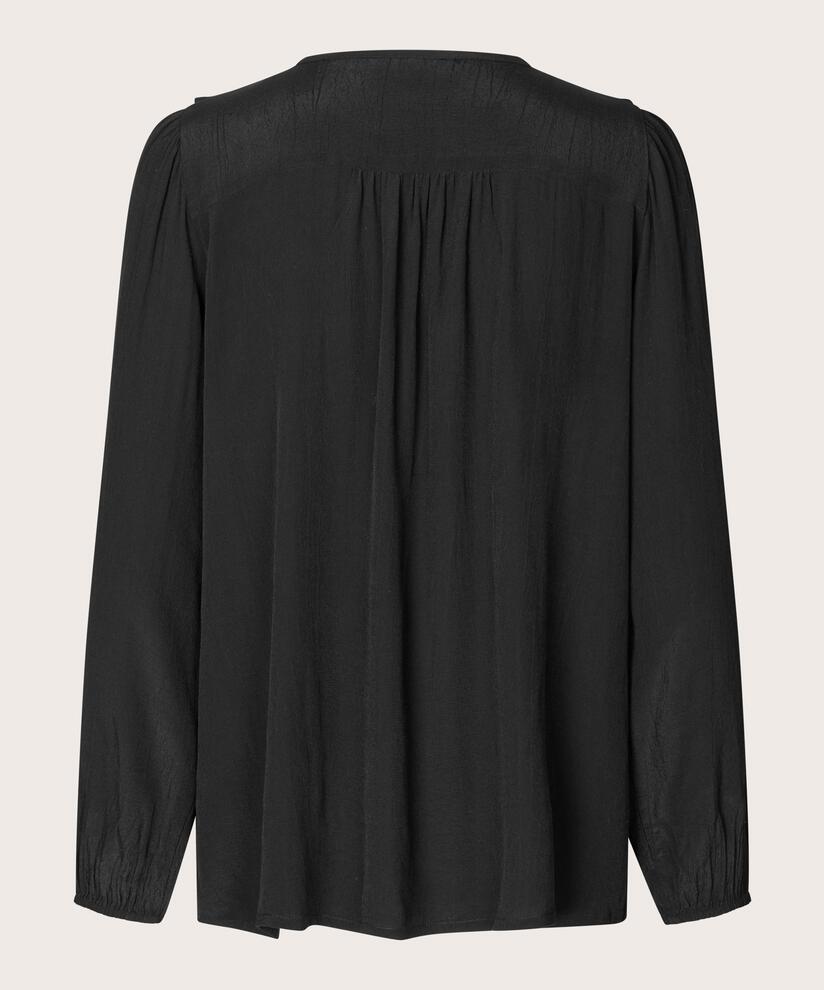Beauna Topp, Black
