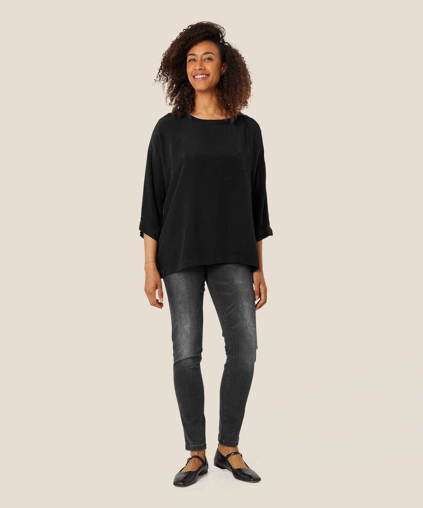Becca Topp, Black