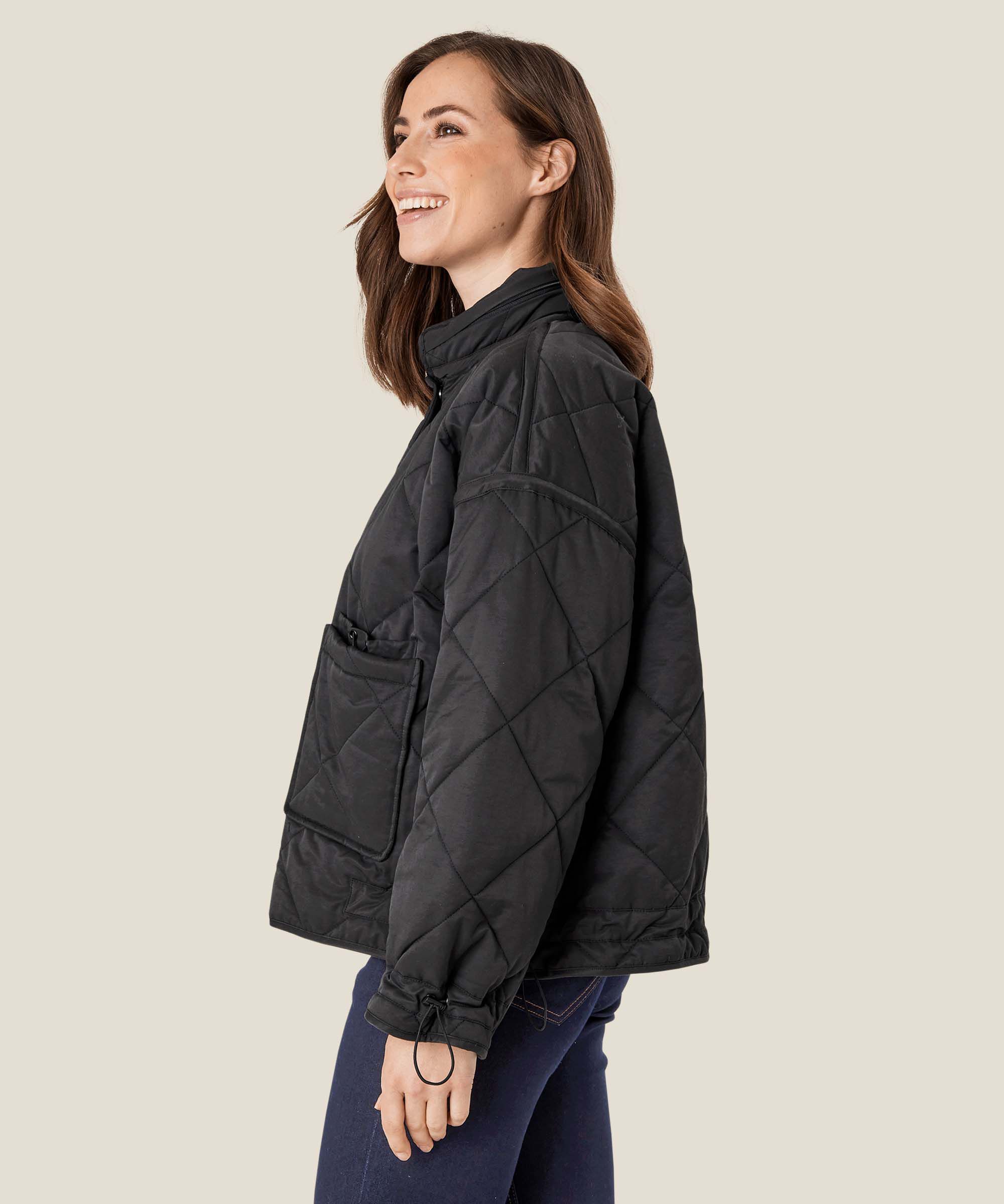 Tessie Kåpe, Black
