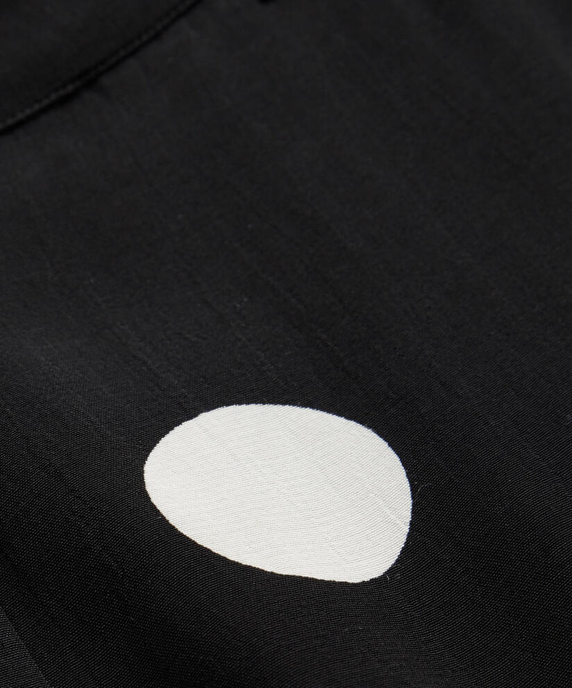 PERINUA BUKSER, Black